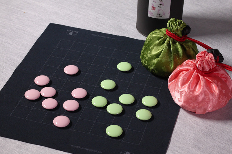 A set of 4 kinds colored Go stones set "Irodori (colouration)-Go set"