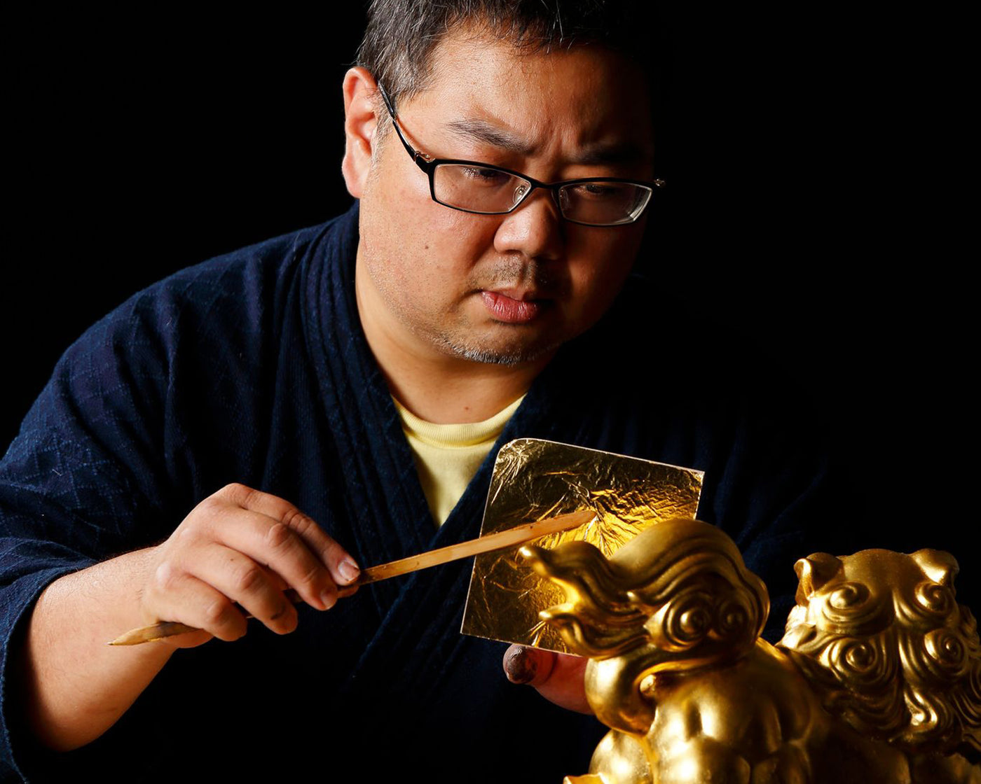 金箔押し職人 「京金箔押常若」藤澤典史氏製作 朱漆地金箔仕上げ碁笥