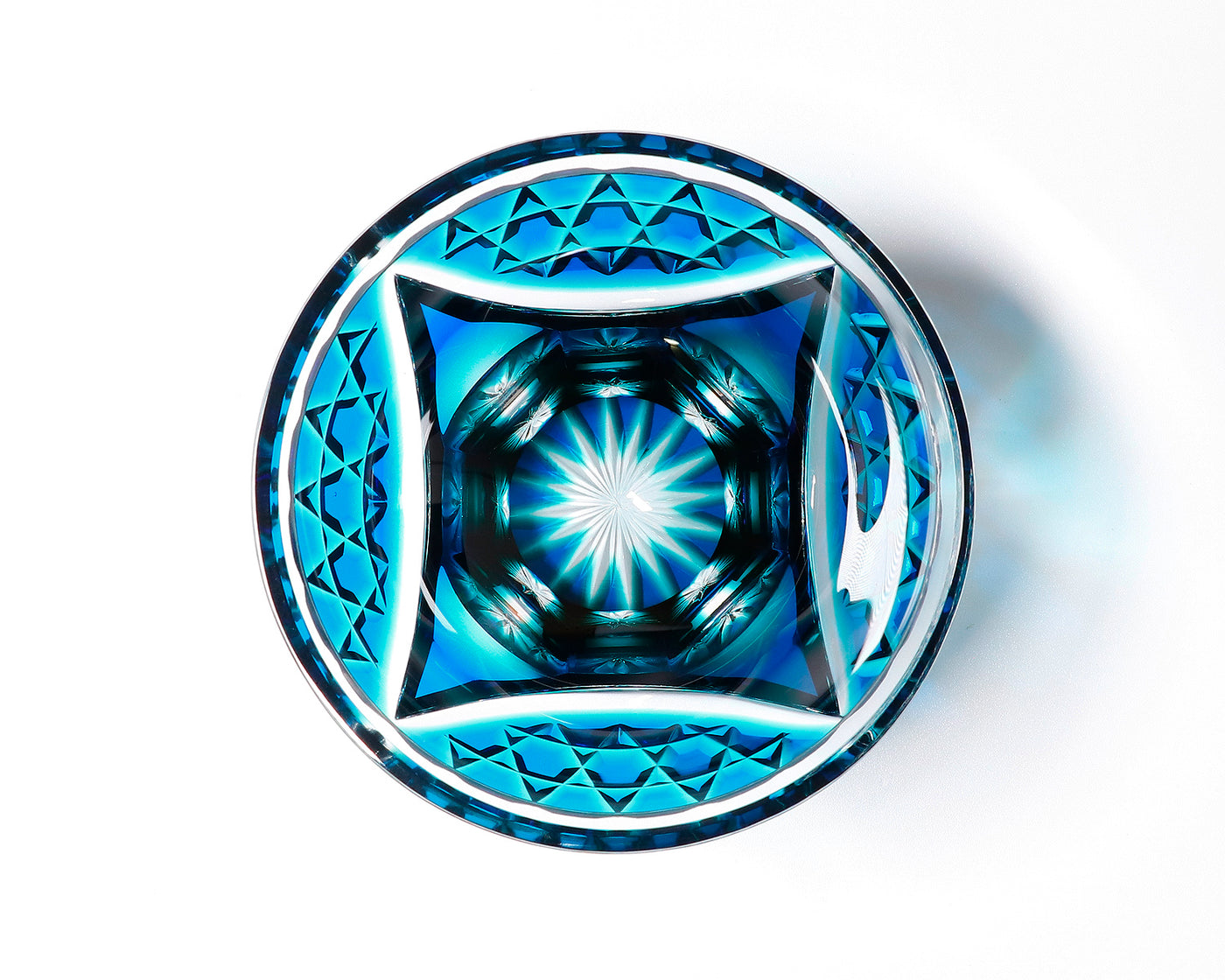 島津 薩摩切子】「二色衣（にしき-え） / 脚付盃 ルリ（濃い紫味を帯び