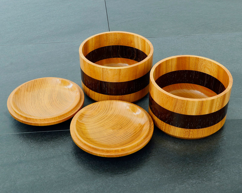 Go bowls craftsman "懐志 / Kai-shi" made "二色 / Ni-shiki (Zelkova + "Tagayasan" [Ironwood] / Two-tone color combination)" Go bowls for Go stones Size 35