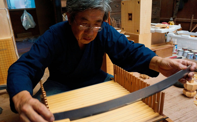 Go board craftsman Mr. Keiji MIWA made China grown Hon kaya 2.8-Sun (87mm thick) Tenchi-masa 1-piece Table Go Board No.78046