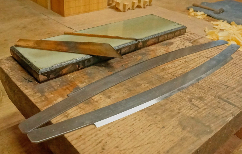 Go board craftsman Mr. Keiji MIWA made China grown Hon kaya 2.2-Sun (67mm thick) Ten-masa 1-piece Table Go Board No.78044