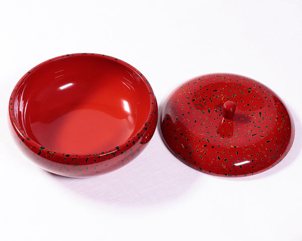 Traditional craft "Tsugaru-nuri / Kara-nuri" finish "Apple-shaped confectionery containers/Akane(madder red) color"