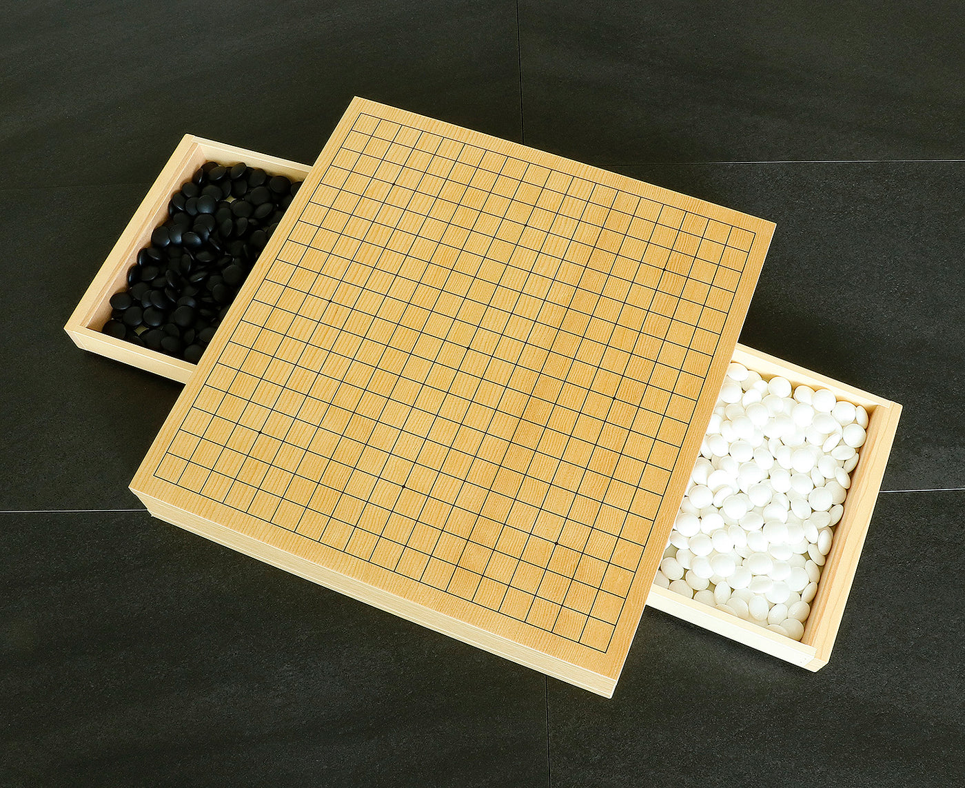 碁石が収納できる17mm碁石用卓上碁盤セット 512-17MS-01 – kurokigoishiten