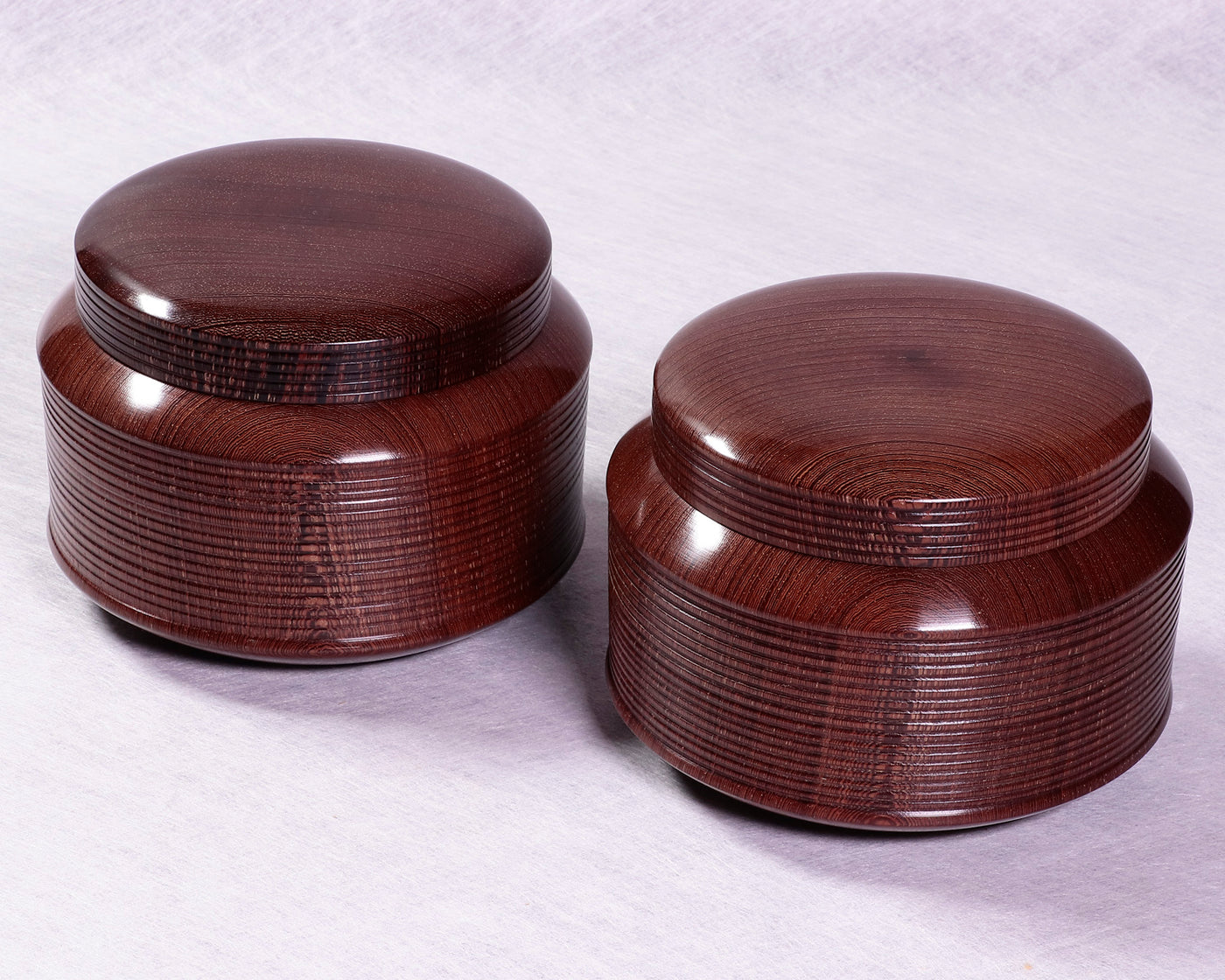 タガヤサン碁笥　鉄刀木碁笥　柾目　特大平形 Amazon | タガヤサン碁笥 鉄刀木碁笥 柾目 特大平形 | 囲碁