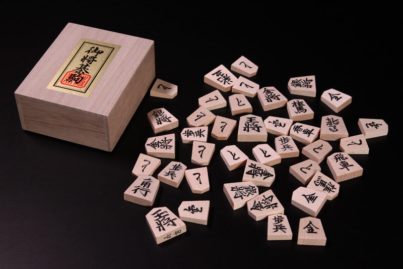 White camellia Shogi pieces + Spruce Table Shogi Board + Shogi Pieces stand  3-Piece Shogi Set 412-SS-02