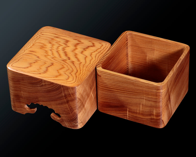 Yaku-sugi [cedar wood] made Shogi pieces Box KMB-YSGS-111-03
