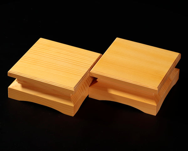 日向榧製 駒台 卓上2寸盤用 飾り彫 1対 KMD-HKTH-211-01