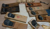 Go board craftsman Mr. Keiji MIWA made Hon-kaya Go Board with Legs Masame 6.4-Sun (about 196 mm thick) No.73000 BF+CM