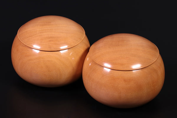 Wood craftsman "Kai-shi (懐志)" made "Sakura / Cherry Tree" Go bowls